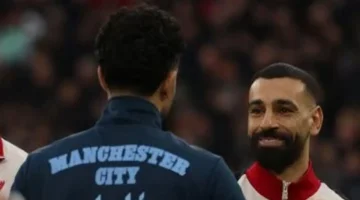 أداء لافت.. تقييم عادل عقل لمستوى صلاح ومرموش بموقعة ليفربول ومانشستر سيتي